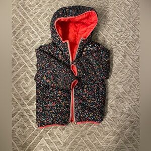 Hanna Andersson Reversible Hooded Jacket Red/Navy Floral- 3T